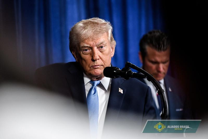 Trump promete pegar ‘vazador’ que revelou falha no resgate de piloto no Irã: “Entregue ou vá para a cadeia”