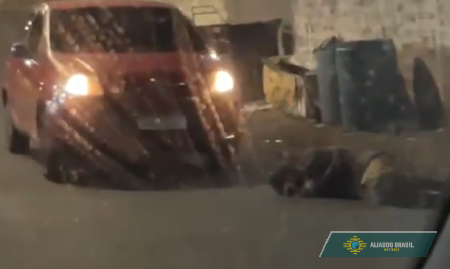 Câmera registra atropelamento de homem em situação de rua por mulher em Teresina