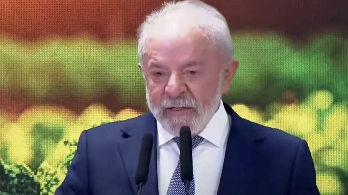 Às vésperas da eleição, Lula arma dois decretos para regular as redes sociais