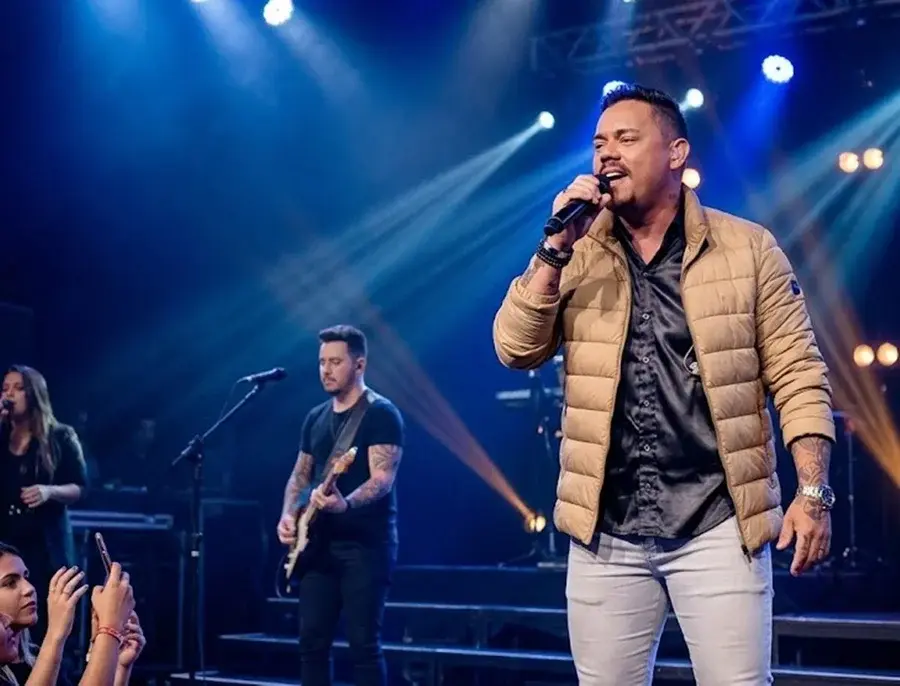 Cantor sertanejo é encontrado morto dentro de casa no DF