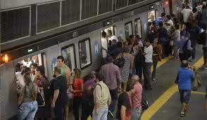 Como sair do show da Shakira em Copacabana de transporte público?