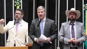 Conselho de Ética aprova relatório que sugere suspensão de deputados que ocuparam Mesa da Câmara
