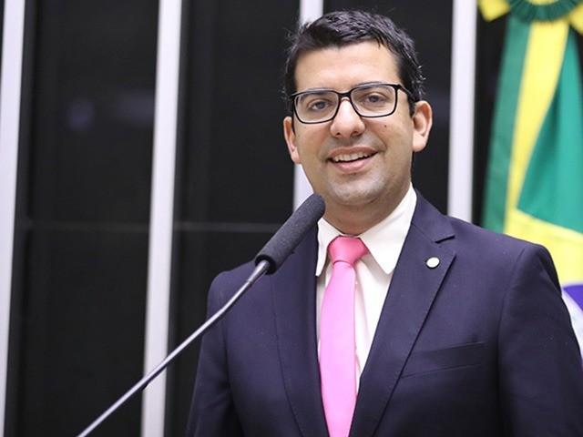Deputado Marcelo Queiroz é alvo da PF em operação contra suposta fraude em programa de castração de animais