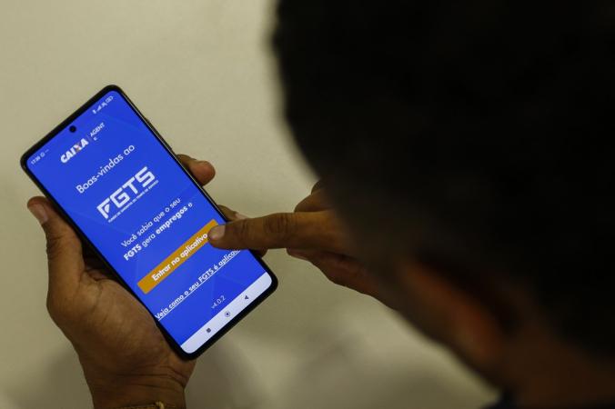 Desenrola Brasil: uso do FGTS para pagar dívidas começa nesta segunda-feira 
