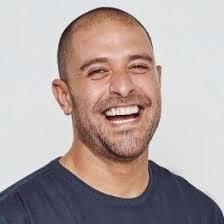 Diogo Nogueira cancela shows e é internado após diagnóstico de laringite bacteriana grave