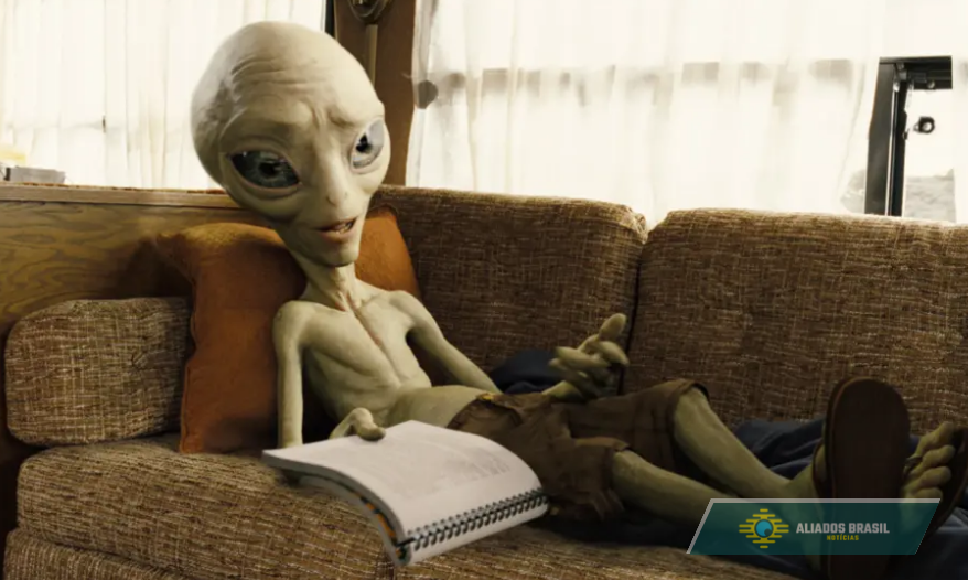 Ex-assessor da CIA revela detalhes sobre supostas quatro espécies de alienígenas mantidas pelos EUA