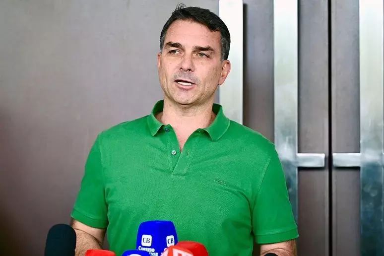 Gravação de Flávio Bolsonaro com Vorcaro impulsiona Caiado e Zema, mas não beneficia Lula: 'Eleitor olhou para o lado'  