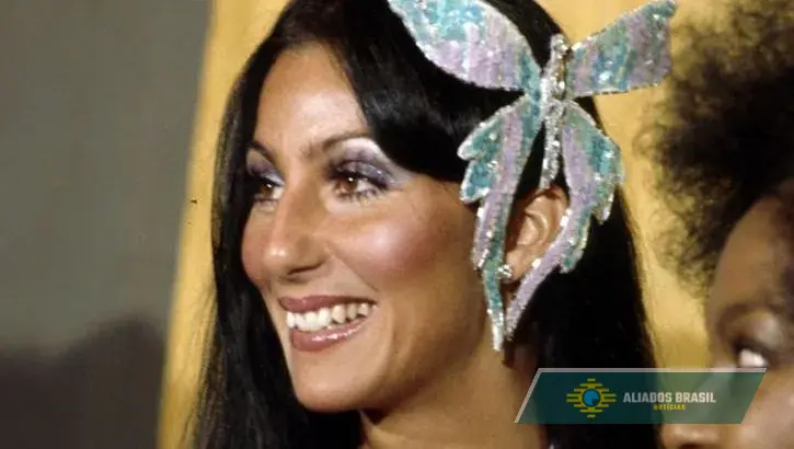 Ícone da cultura pop, Cher completa 80 anos; relembre a carreira da artista