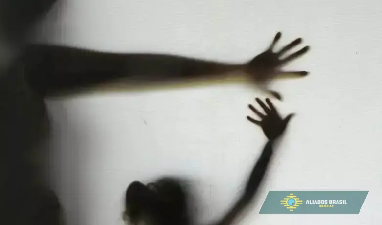 Justiça nega prisão de pai acusado por youtuber de 16 anos no CE