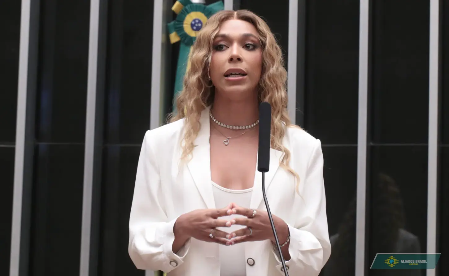Justiça nega suspender controle em redes financiado por Hilton
