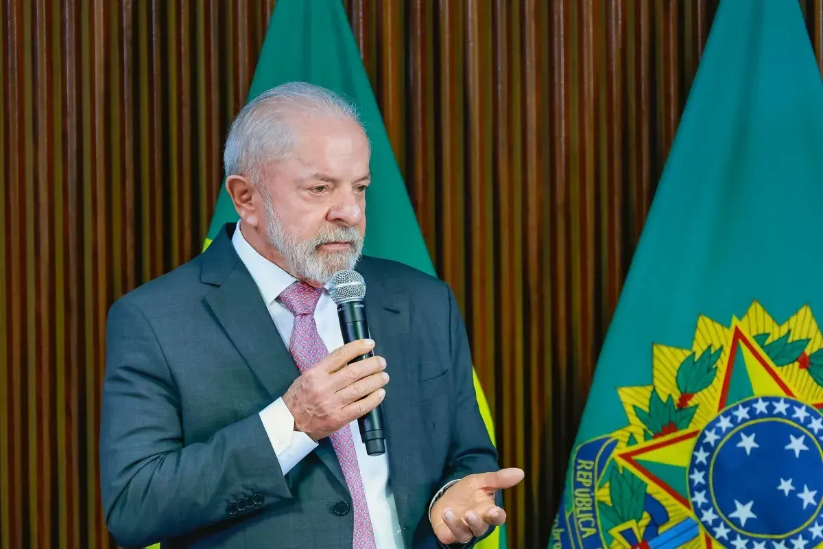 Lula é aconselhado a declarar apoio à CPI do Master