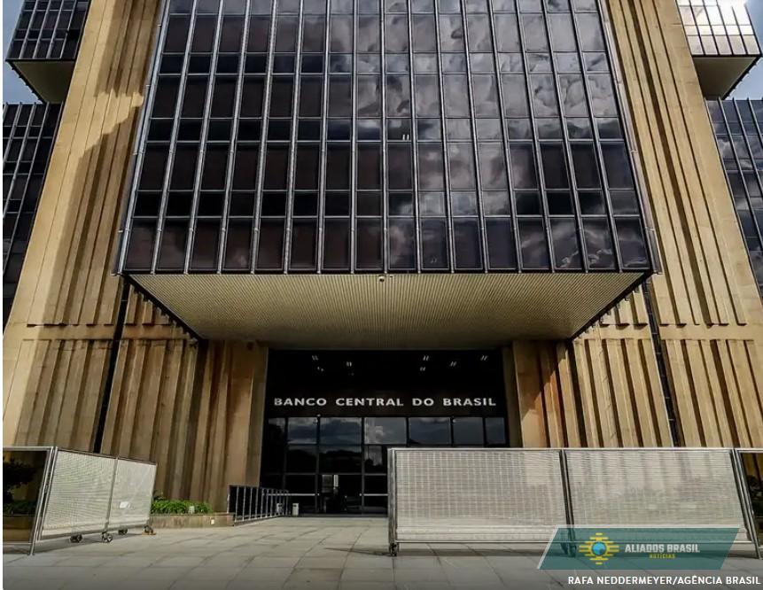 Mercado eleva projeção da inflação para 4,89% em 2026, na 8ª alta seguida; entenda os motivos
