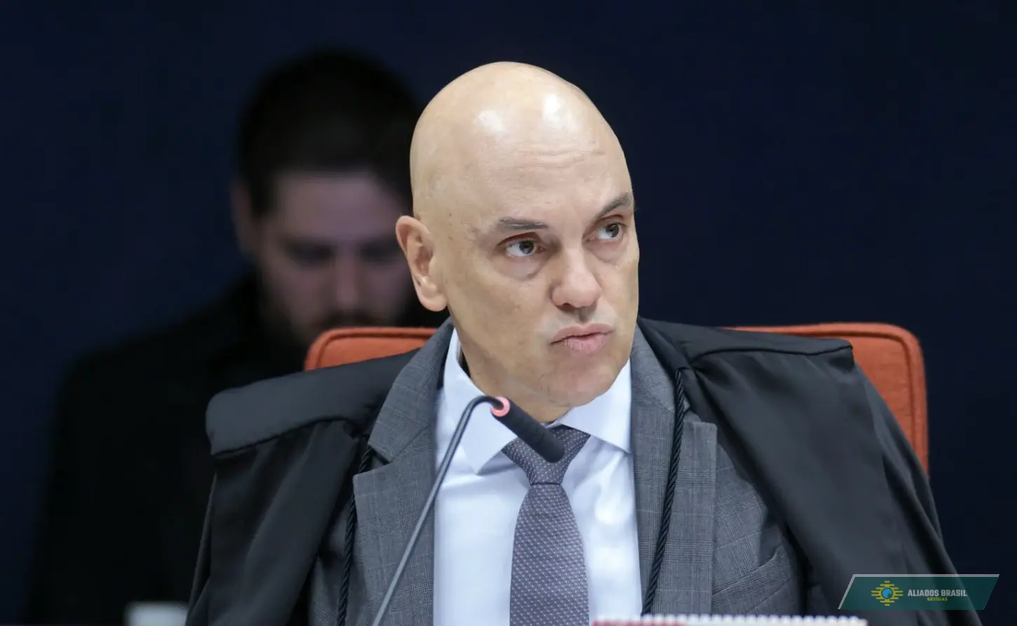 Moraes proíbe Jair Bolsonaro de receber visitas em hospital