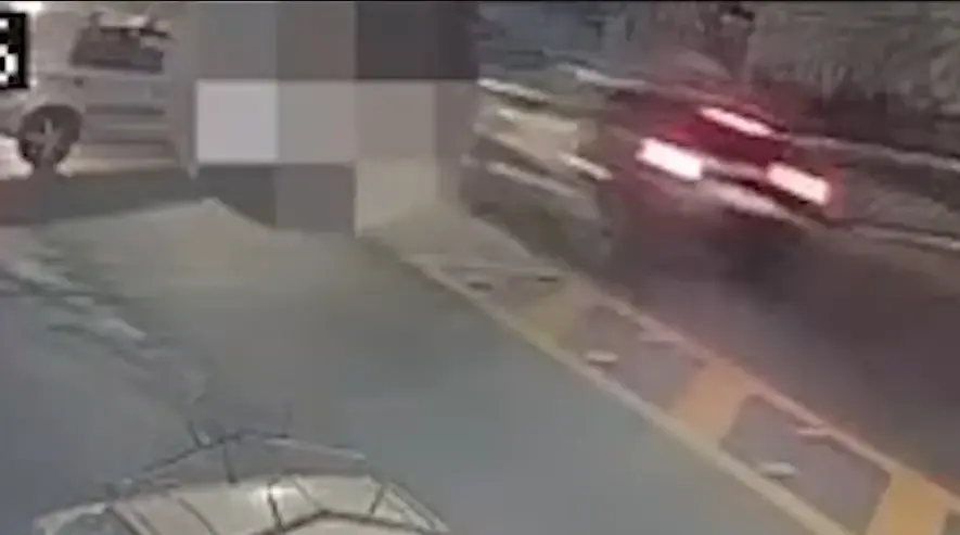 Mulher e criança são atropeladas por viatura da PM em SP