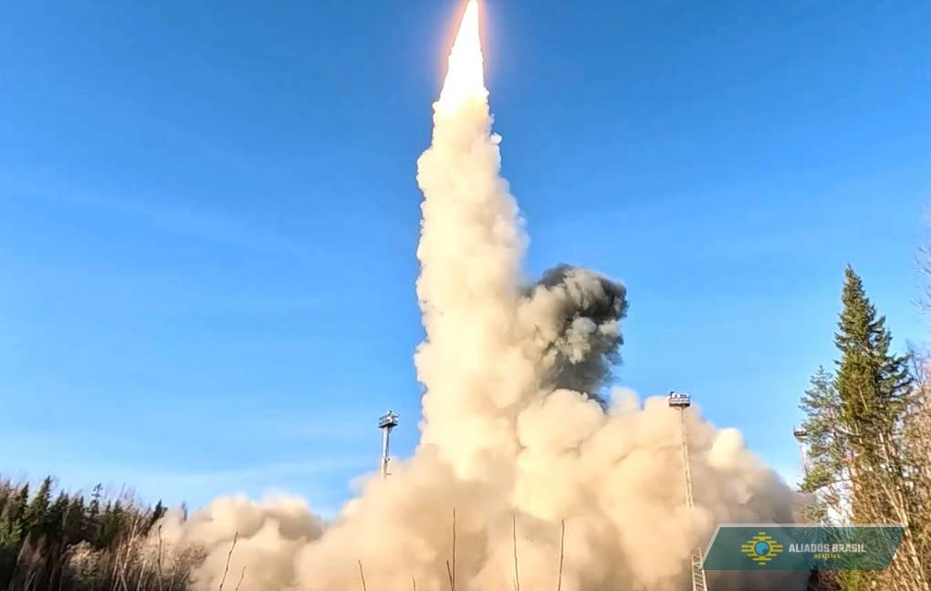 Pela terceira vez desde 2024, Rússia usa míssil hipersônico Oreshnik; entenda o poder da arma