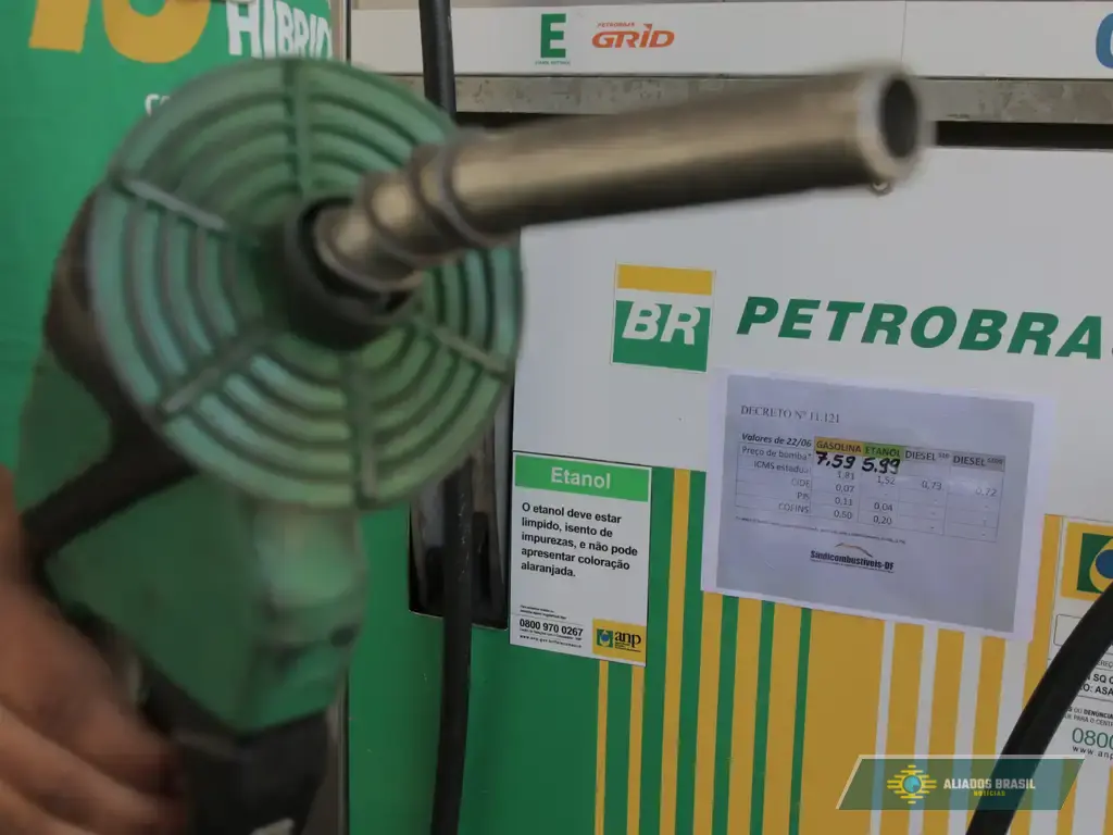 Petrobras anuncia reajuste da gasolina; veja quanto pode subir nos postos