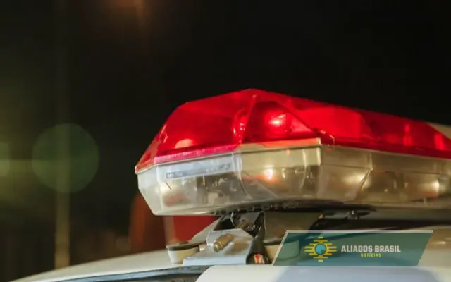 Policial de folga reage a assalto e mata criminoso a tiros