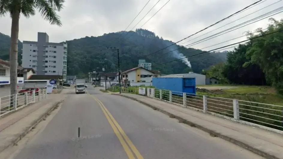 SC: criança leva facada ao tentar impedir que pai agredisse a mãe