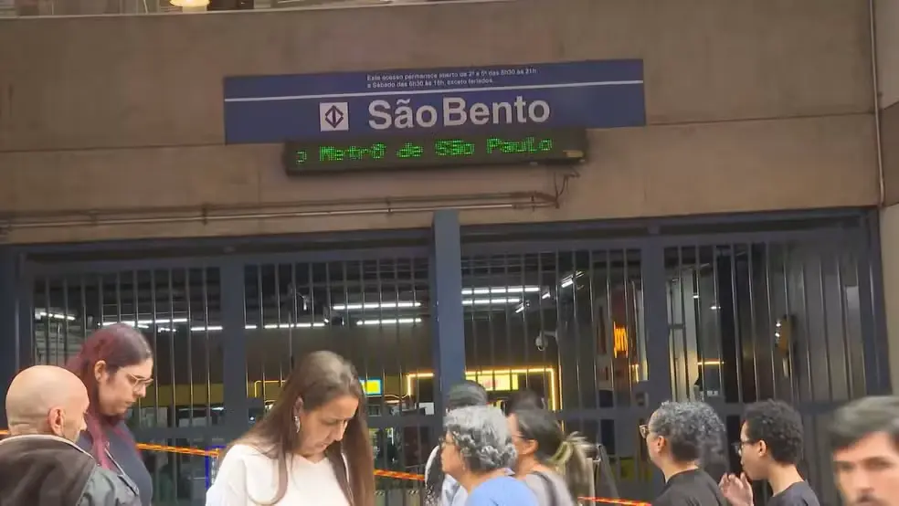 Tiroteio em estação de metrô em SP deixa cinco pessoas feridas