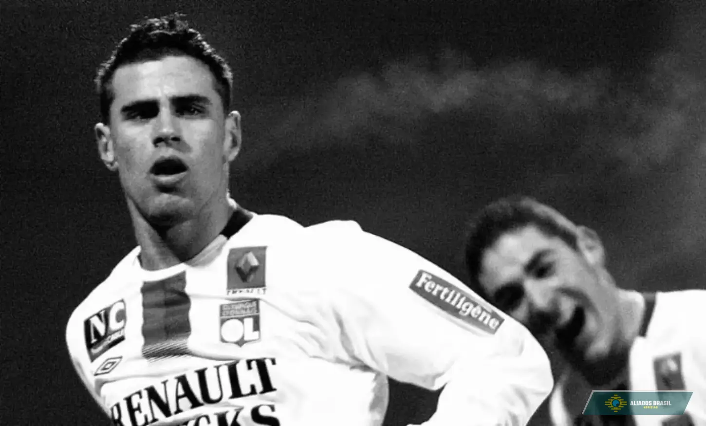 Tricampeão francês, ex-meia morre aos 43 anos após mal súbito a caminho de estádio