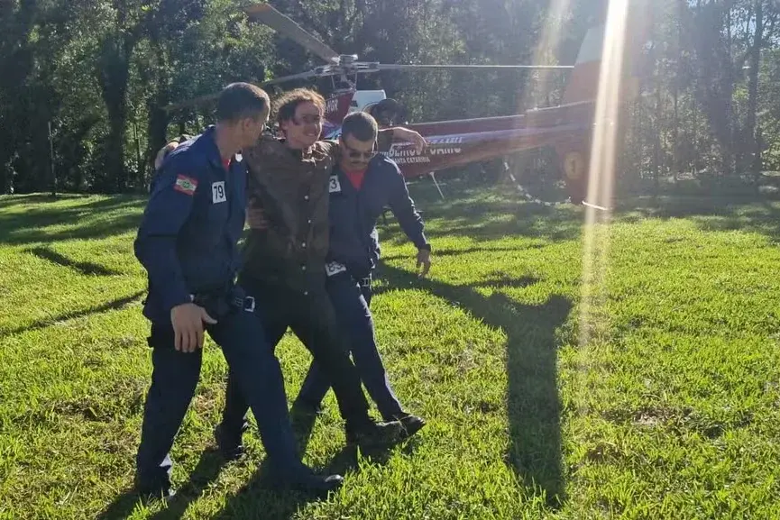 Trilheiro é encontrado vivo após 5 dias em mata