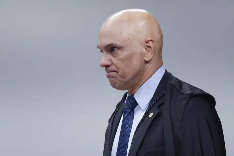 Veja a íntegra do documento de intimação de Moraes nos EUA