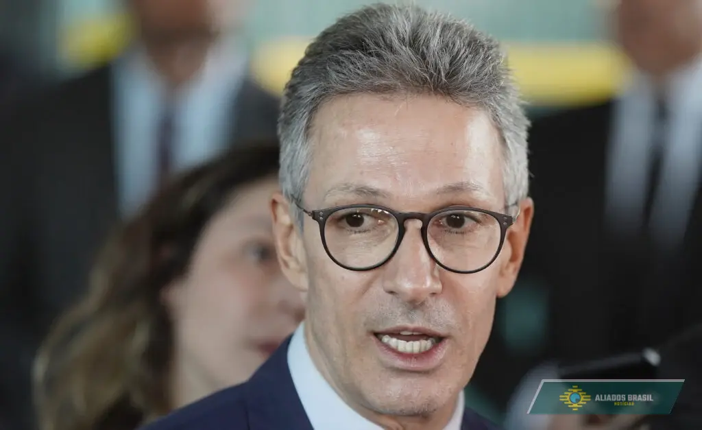 Zema: Auxílios do governo estão criando geração de imprestáveis