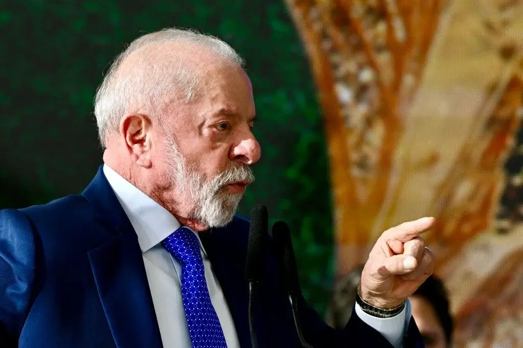 Após fala de Lula sobre Flávio Bolsonaro, defesa do senador relata mais de 1.600 ameaças nas redes sociais