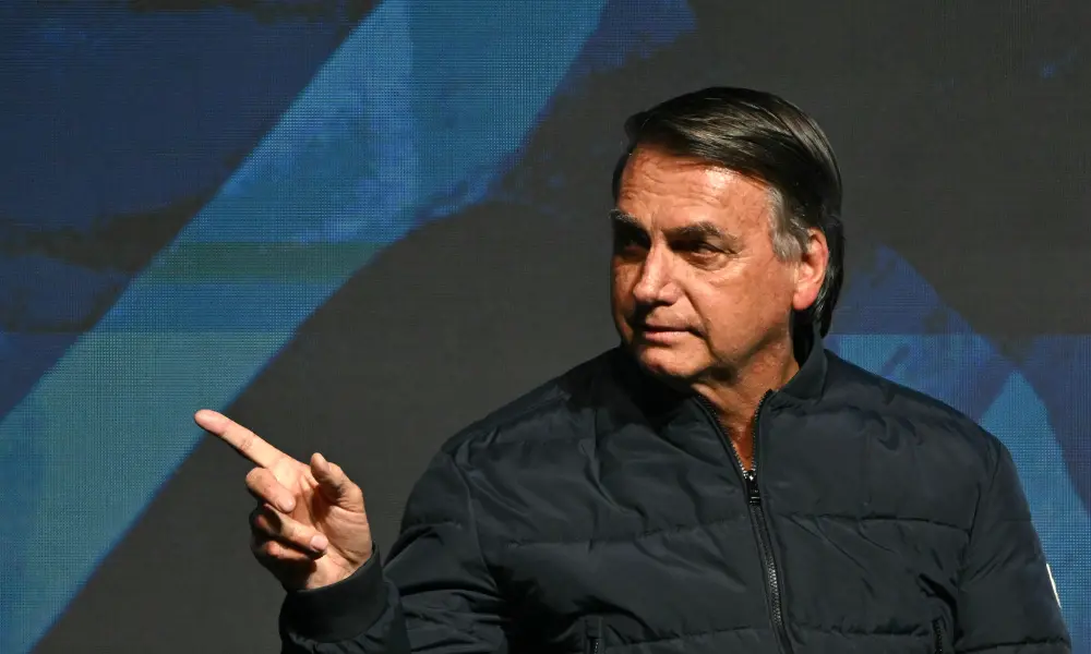 Bolsonaro depõe nesta terça-feira sobre arma apreendida com segurança do GSI