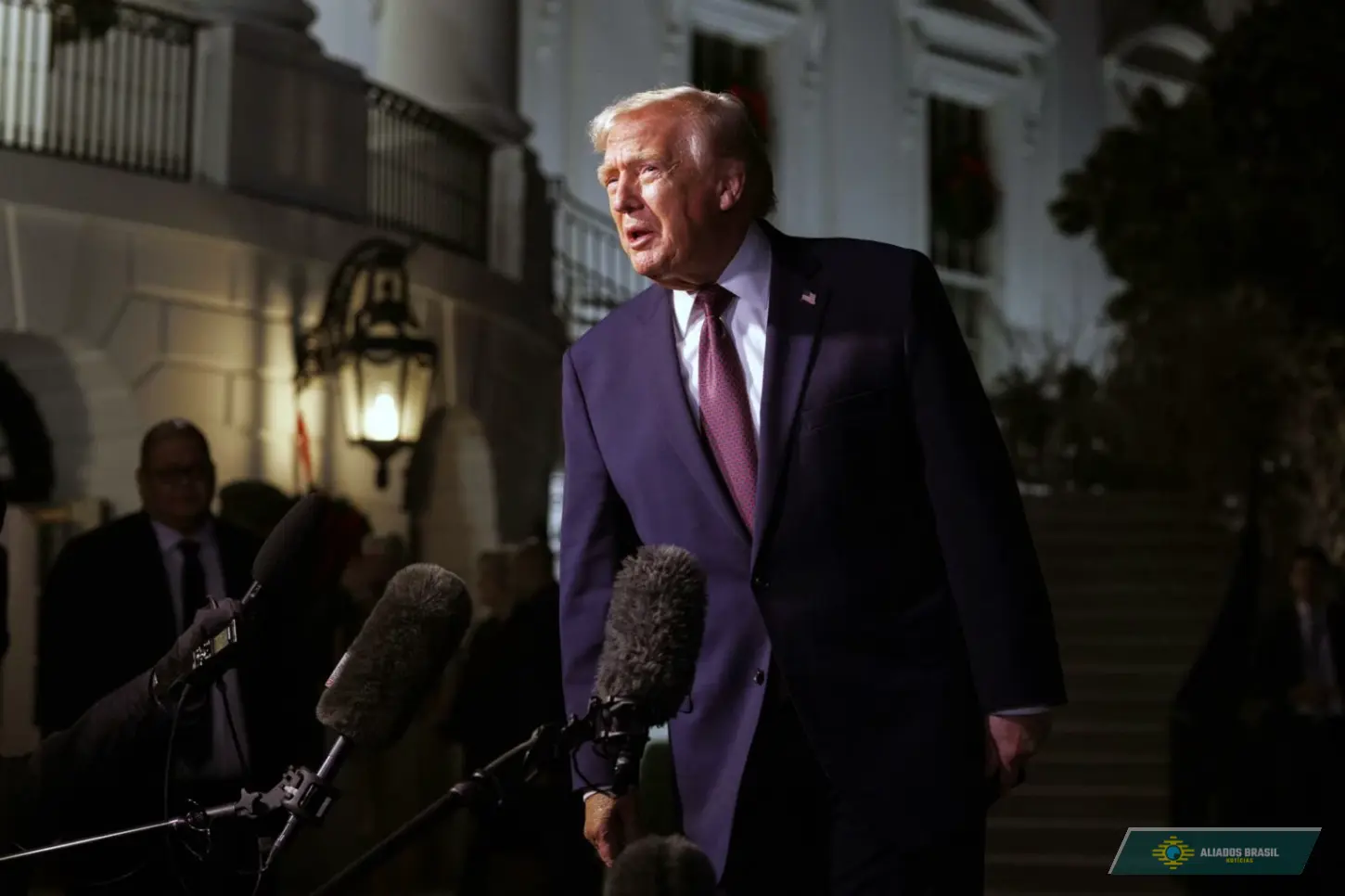 Câmara dos EUA aprova resolução que quer limitar poder de Trump