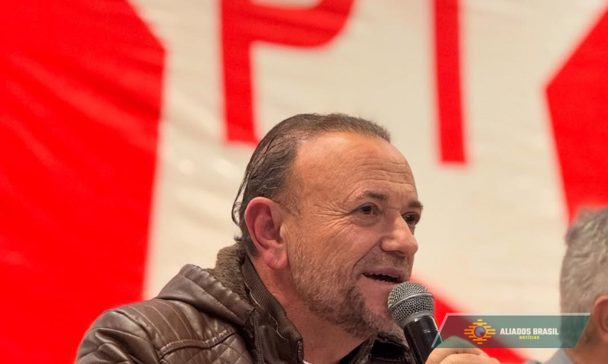 Caso Master: PT sai em defesa de Jaques Wagner após líder do governo virar alvo da PF