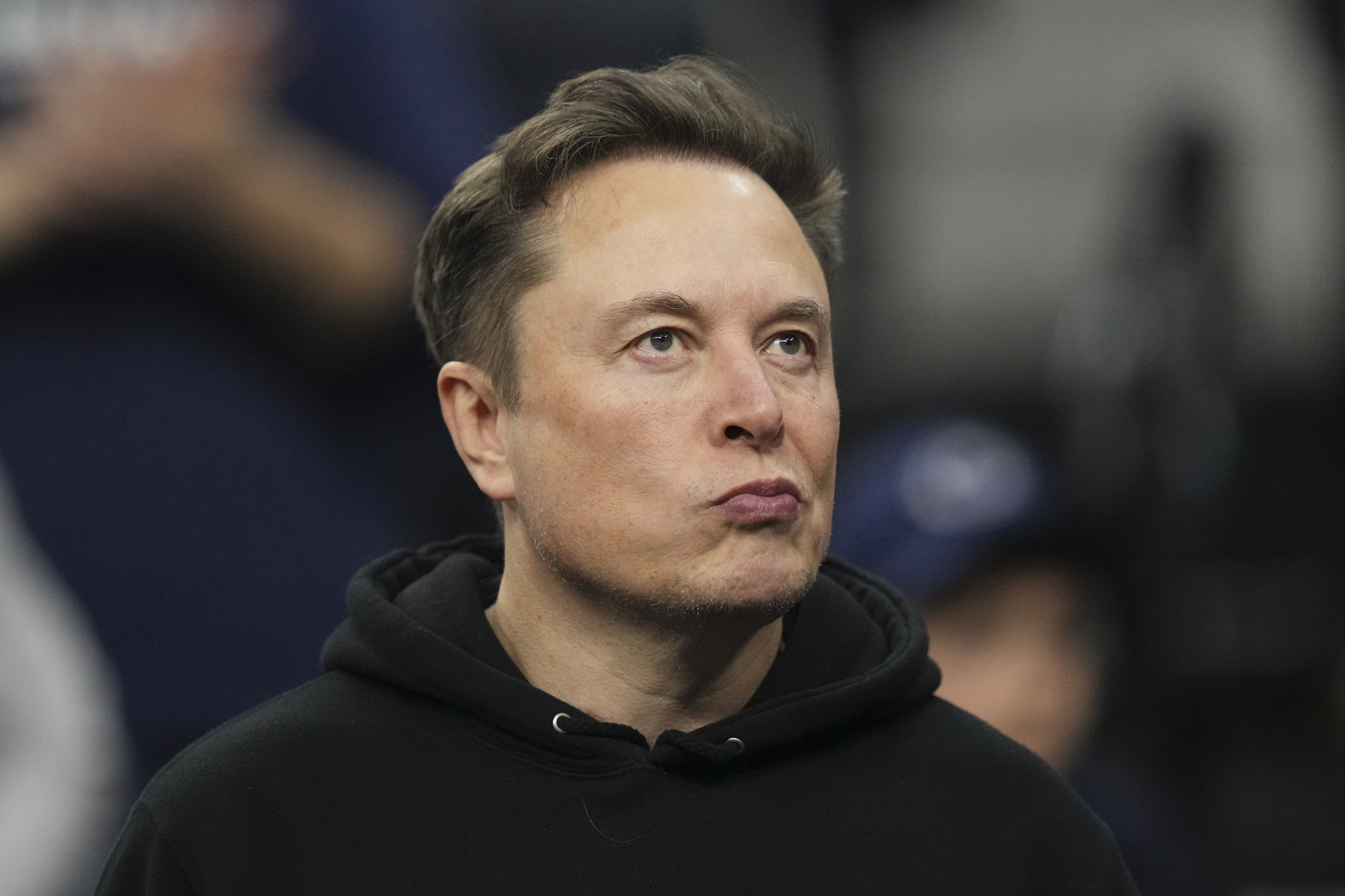 Elon Musk vira o primeiro trilionário da história da humanidade