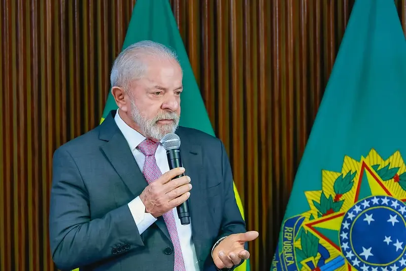 Em ano eleitoral, Lula aumenta alcance do Bolsa Família