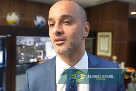 Enquanto a Copa rola, filho de Gilmar Mendes exerce seu poder na CBF, revela O Globo