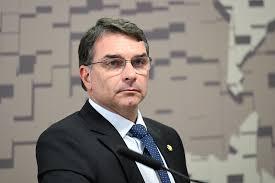 Flávio aciona STF após Lula sugerir “mesmo destino de Tiradentes” 