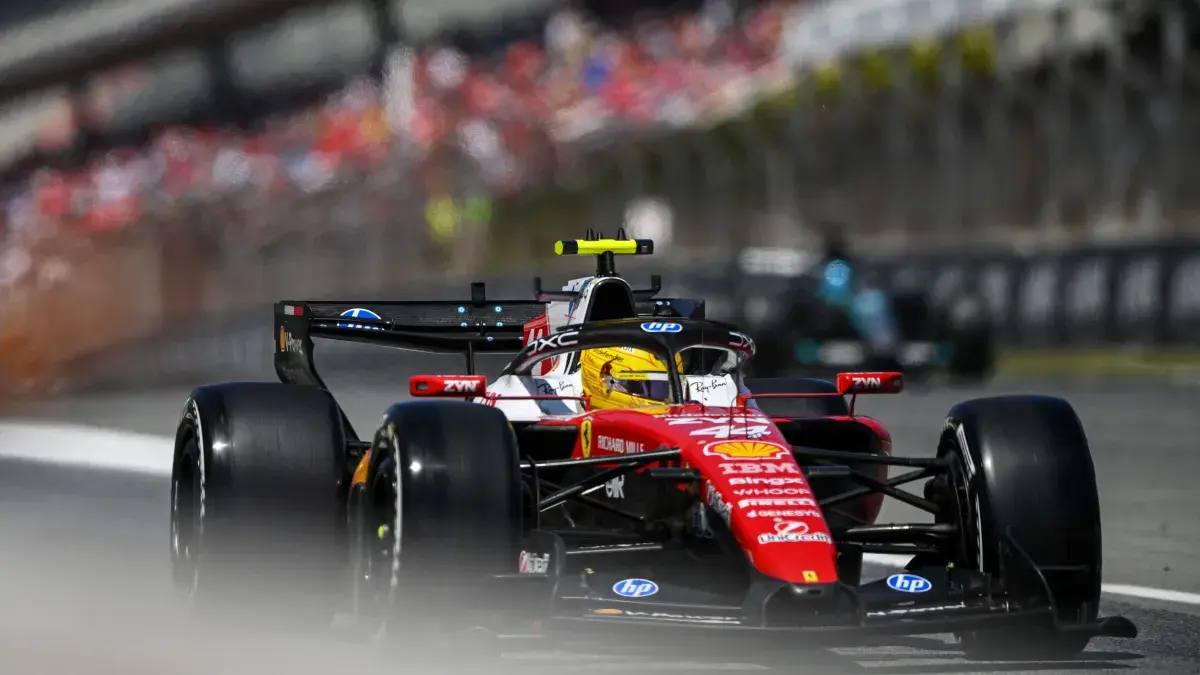 Hamilton supera Schumacher e quebra recorde após vencer o GP de Barcelona