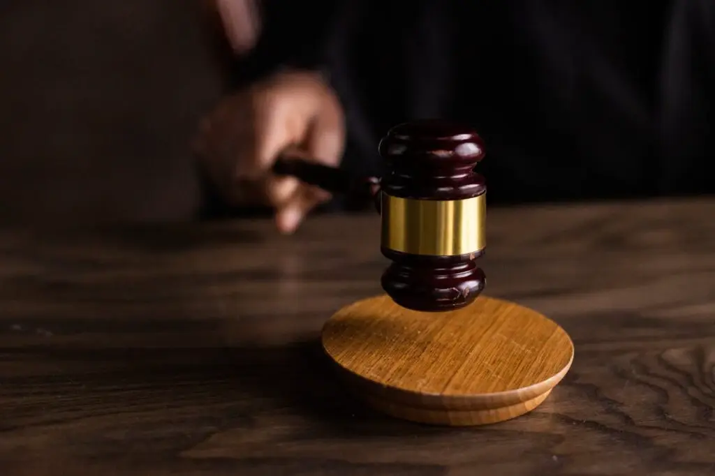 Justiça condena farmácia por exigir CPF para dar descontos
