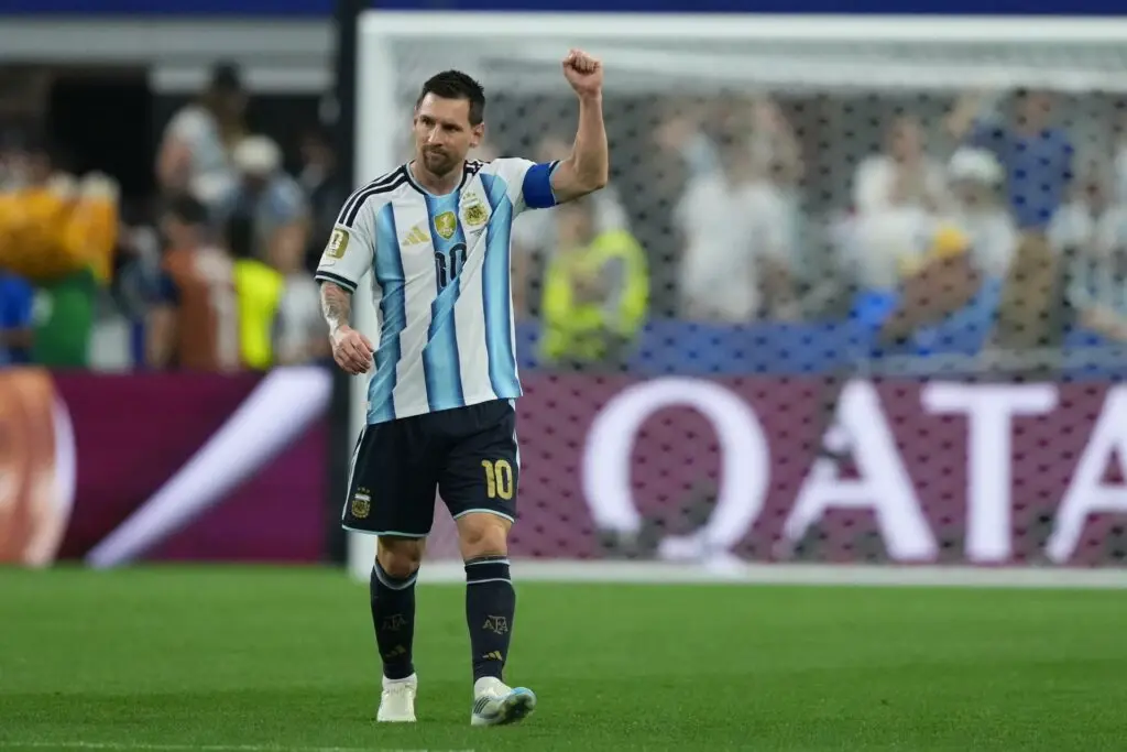 Lionel Messi se torna o maior artilheiro da história das Copas