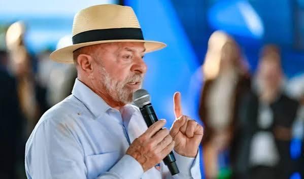 Lula acusa “síndrome de grandeza” em SC e diz ser nordestino: “fiz mais do que qualquer catarinense”