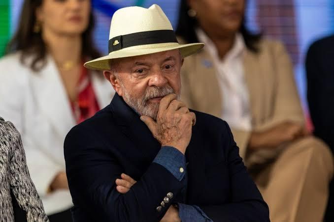 Lula reclama por Mauro Vieira ter chegado cedo à reunião do G7