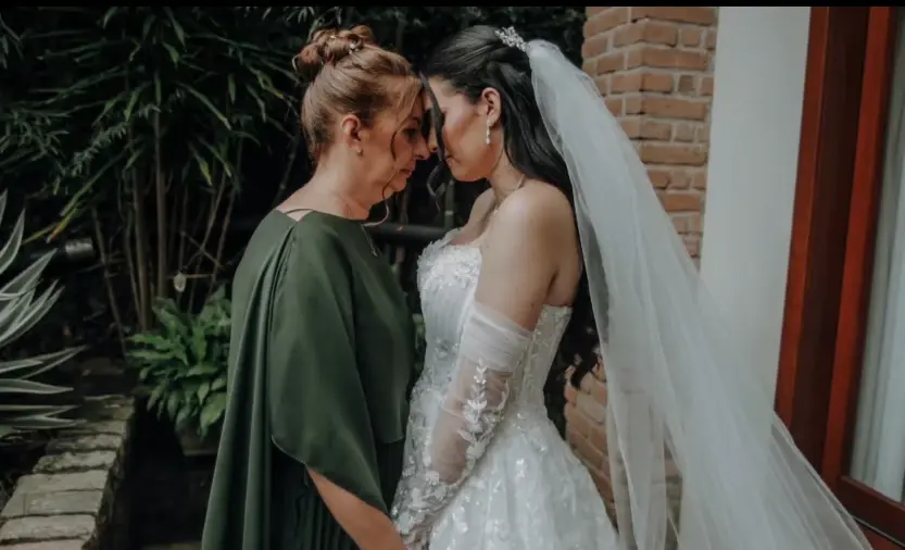 Mãe morre durante casamento da filha e relato emociona