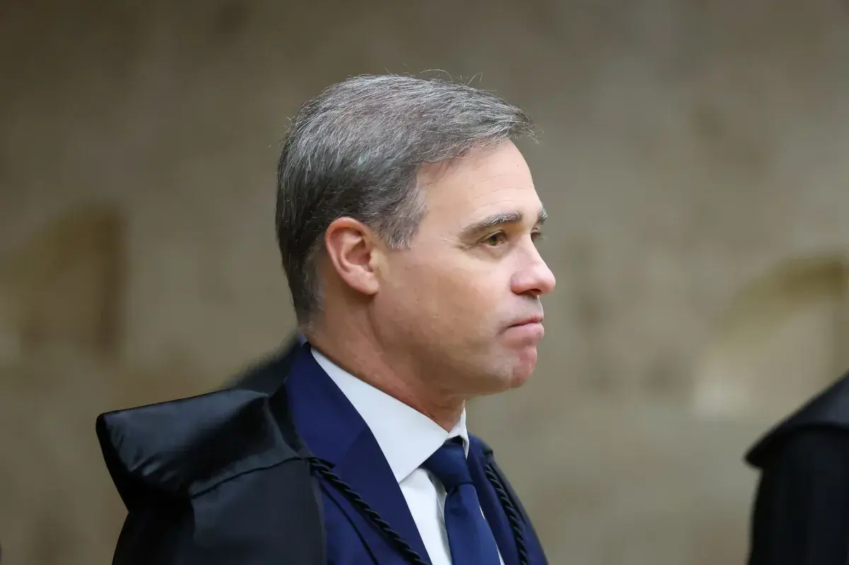 Mendonça amplia poderes com relatoria de casos Master, INSS e Dark Horse