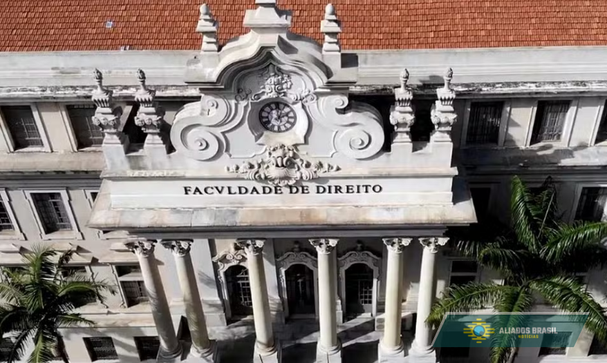MP denuncia ex-professor da USP por estupro e assédio contra alunos