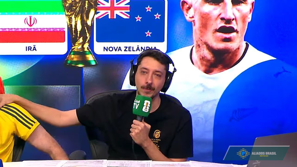 Narrador da CazéTV chora ao vivo após jogo da Copa
