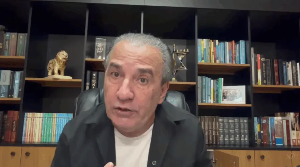 Pr. Silas Malafaia rebate acusação contra sua esposa: “Mentirosos!”
