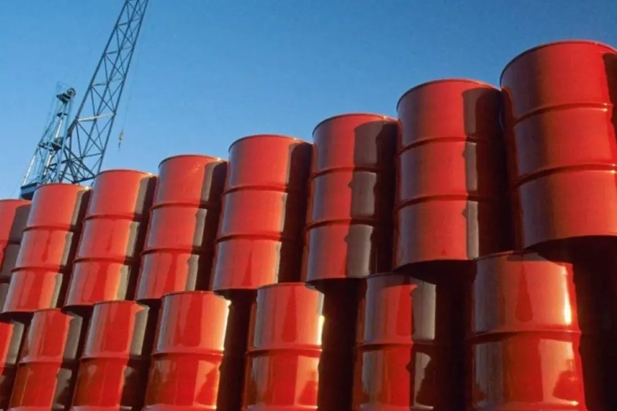 Preço do petróleo cai após anúncio do acordo de paz entre EUA e Irã