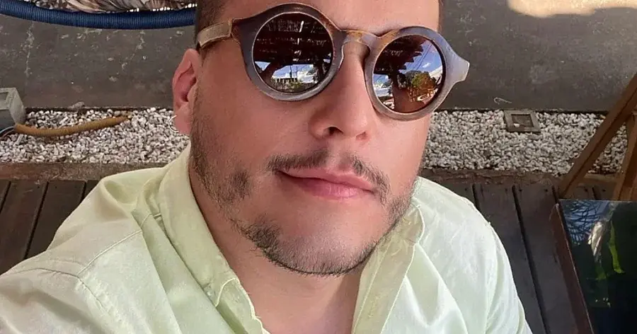 Ator entra em motel com dois acompanhantes e é encontrado morto horas depois; saiba quem era