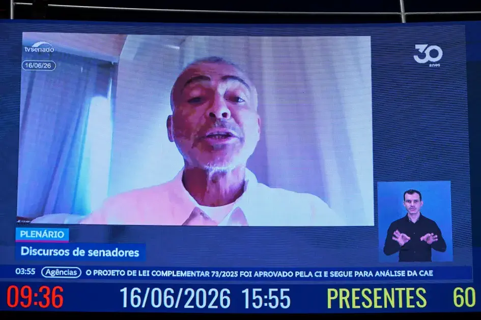 Romário pode se divertir na Copa dos EUA sem perder salário de senador? Entenda