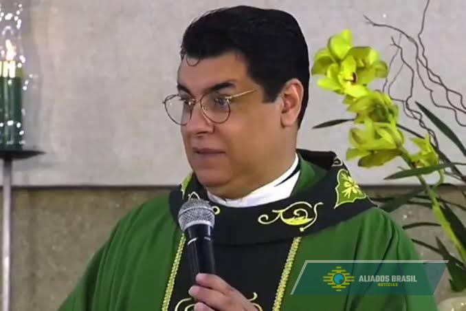 Sermão de padre que fez noiva desistir da casar viraliza: ‘Abri o olho da iludida’  