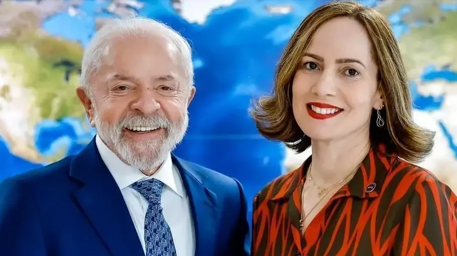 Servidora que permitiu descontos ilegais do INSS é promovida